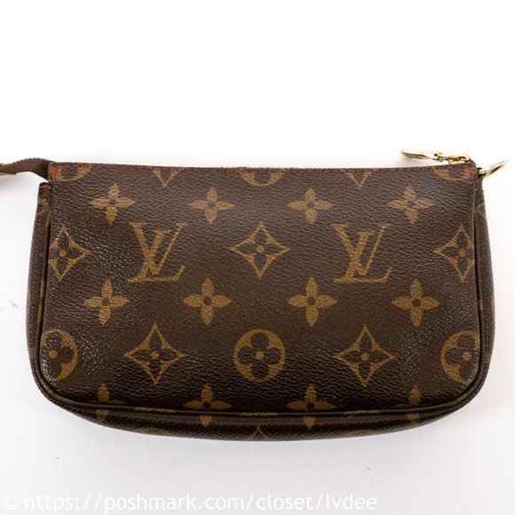 ⚜️SOLD⚜️ LOUIS VUITTON Monogram Cherries Pochette - Picture 4 of 8